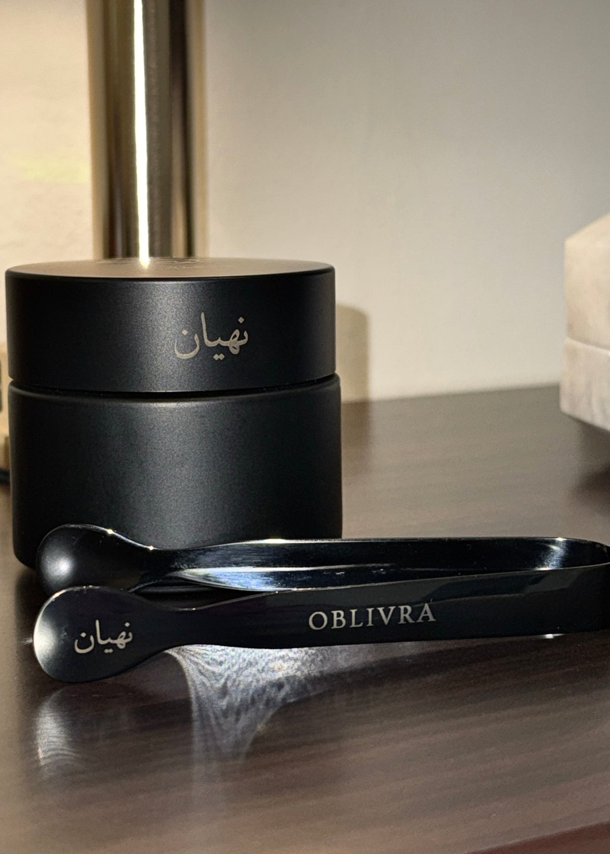 OBLIVRA TONGS