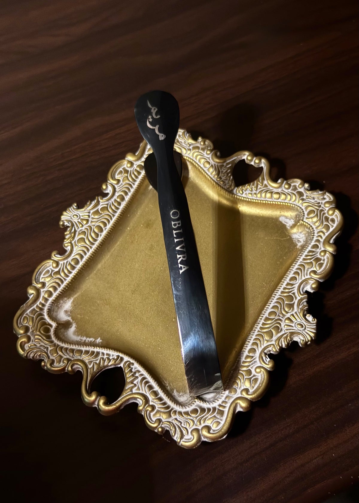 OBLIVRA TONGS